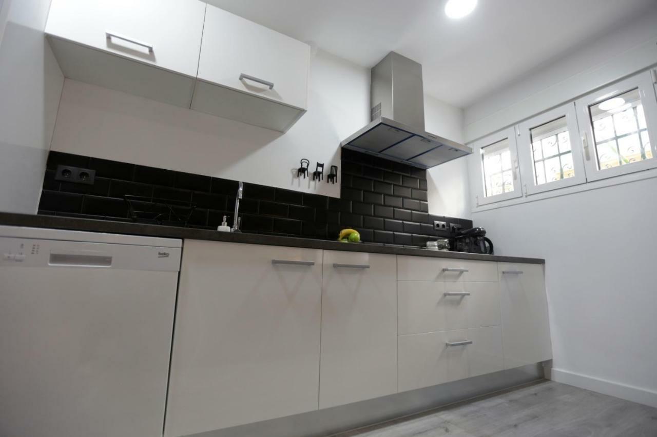Brand New Charming Apartment Next To The River Siviglia Esterno foto