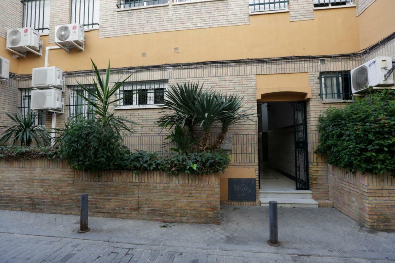 Brand New Charming Apartment Next To The River Siviglia Esterno foto